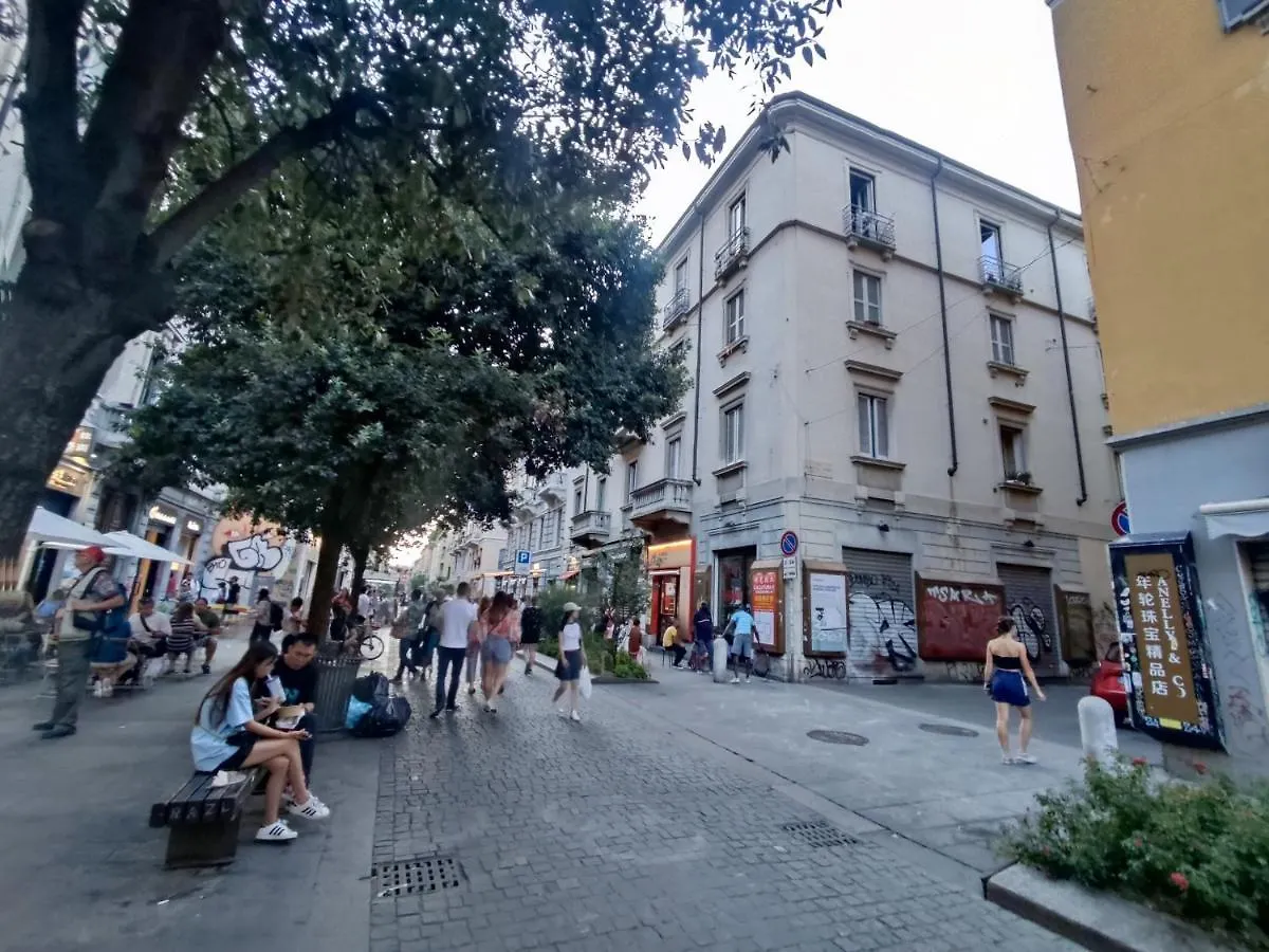 Isola Di Chinatown Bilocale Storico Nel Cuore Di Milano, Comfort E Stile Autentico Con 3 Letti Extra Large Ιταλία