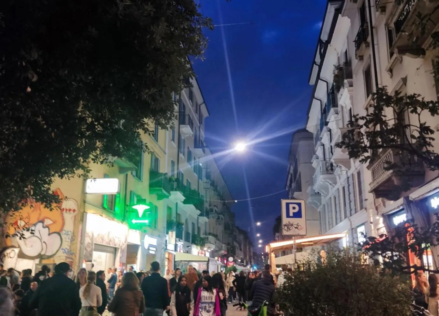 Isola Di Chinatown Bilocale Storico Nel Cuore Di Milano, Comfort E Stile Autentico Con 3 Letti Extra Large